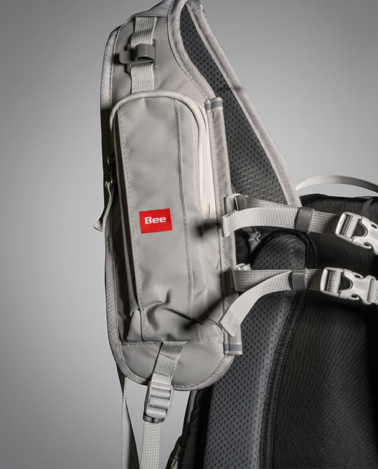 Mochila Bee com porta capacete 18L