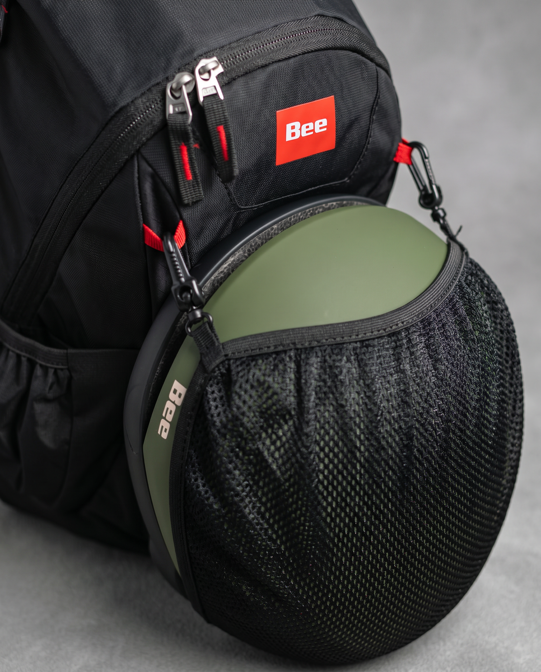 Mochila Bee com porta capacete 18L