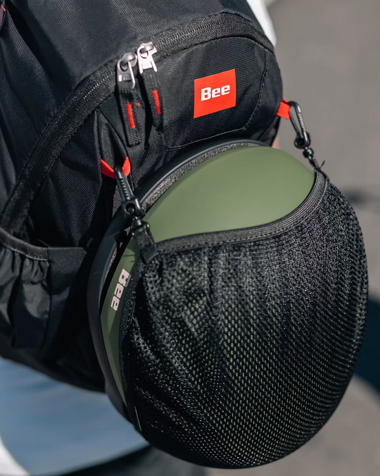 Mochila Bee com porta capacete 18L